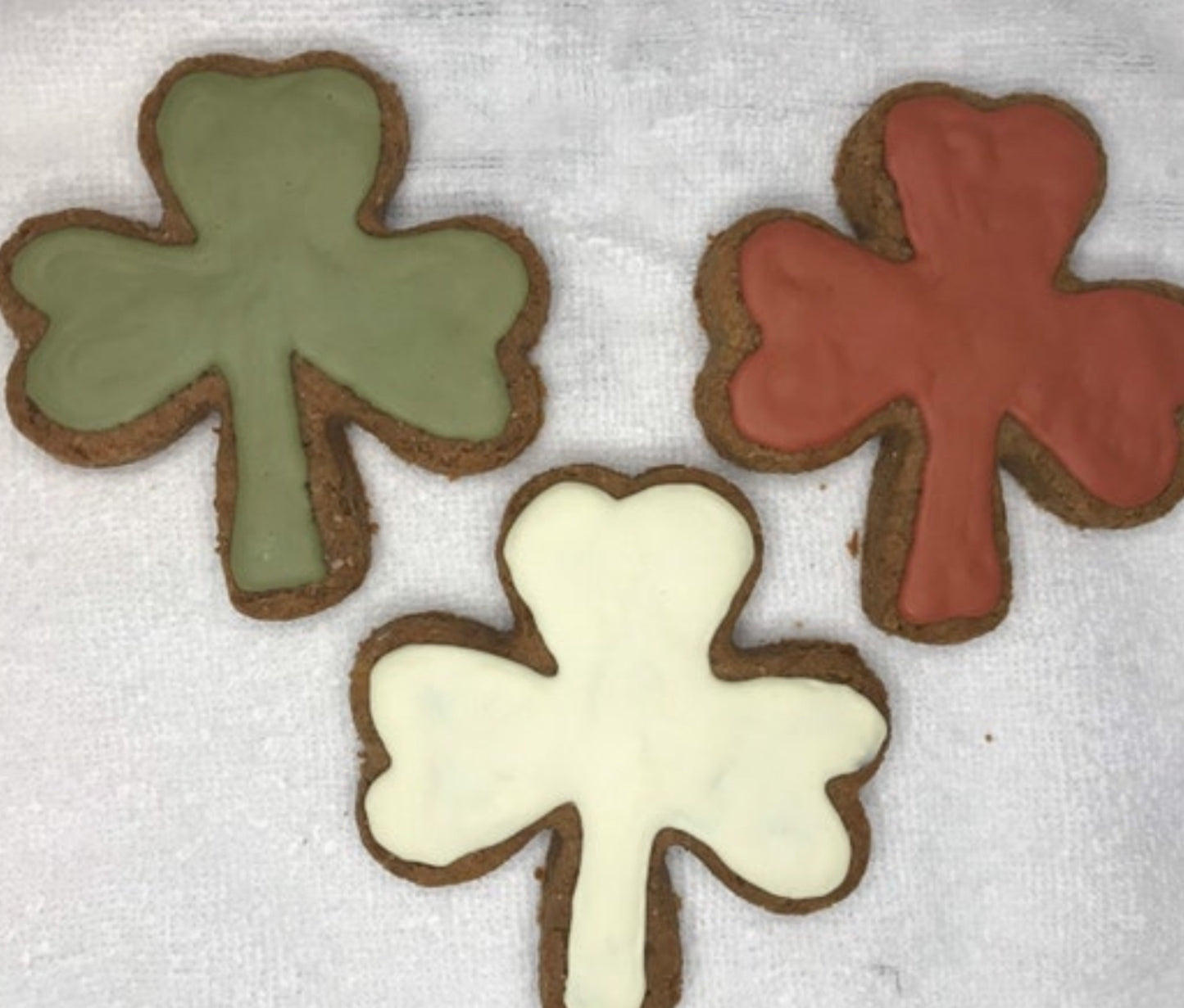 Peanut Butter Dog Treats – Set of 3 Hand-Decorated Shamrocks
