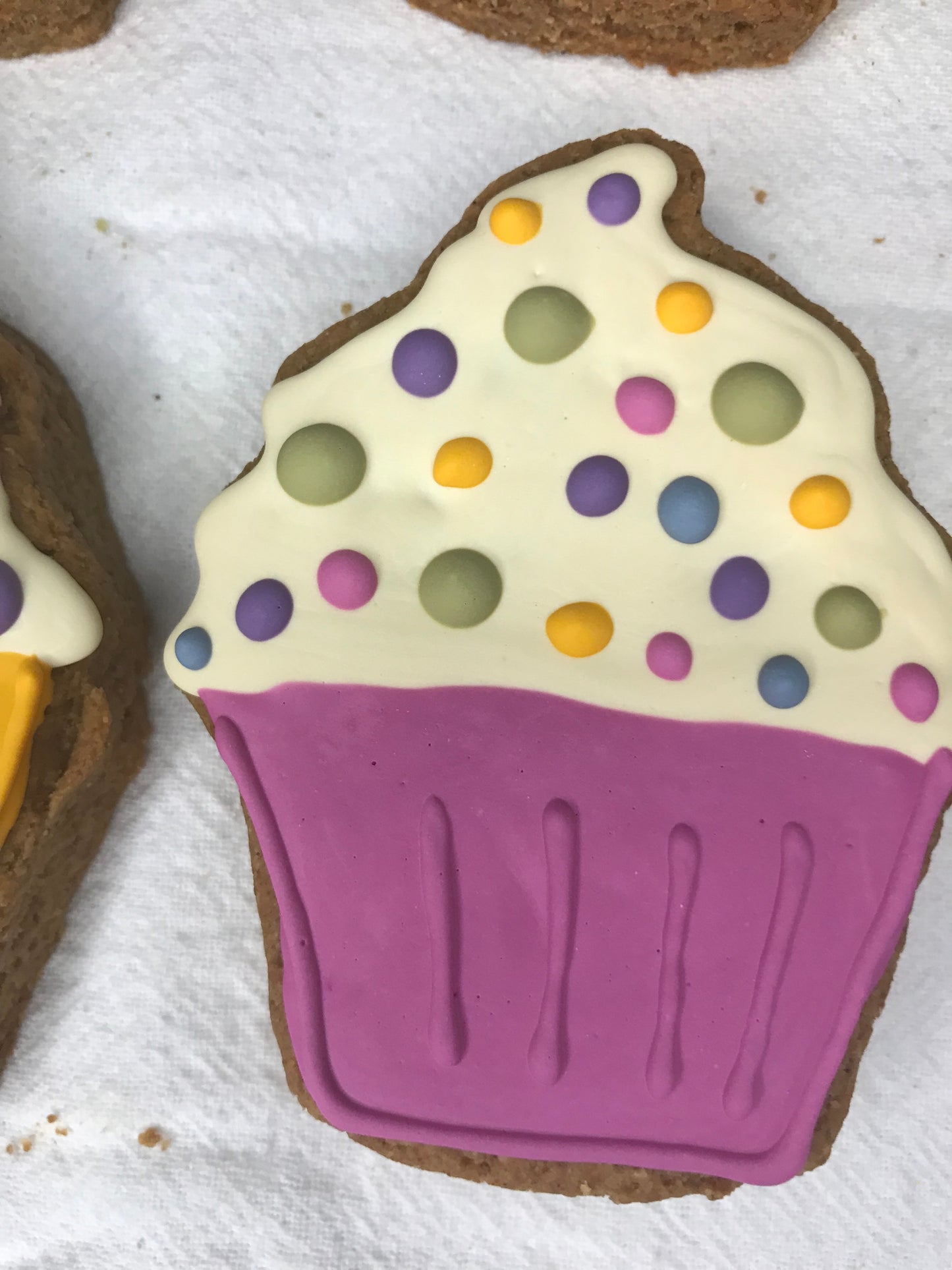 Peanut Butter Dog Treats – Festive Birthday Cupcake Cookies