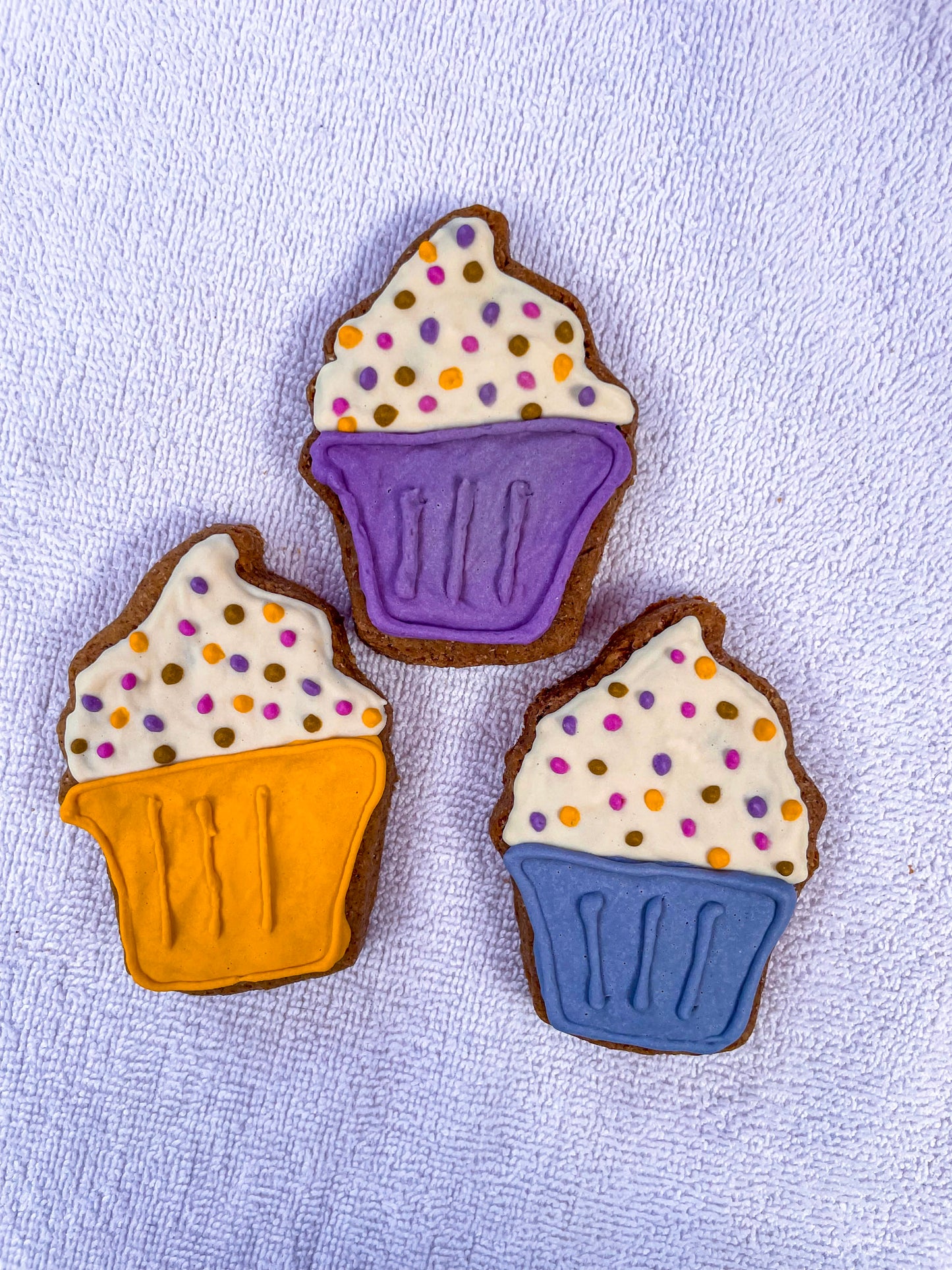 Peanut Butter Dog Treats – Festive Birthday Cupcake Cookies