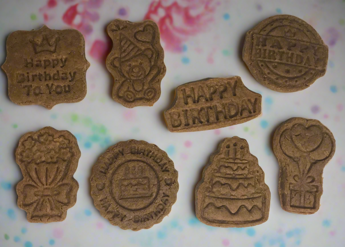 🎉 Stamped Peanut Butter Birthday Cookies for Dogs