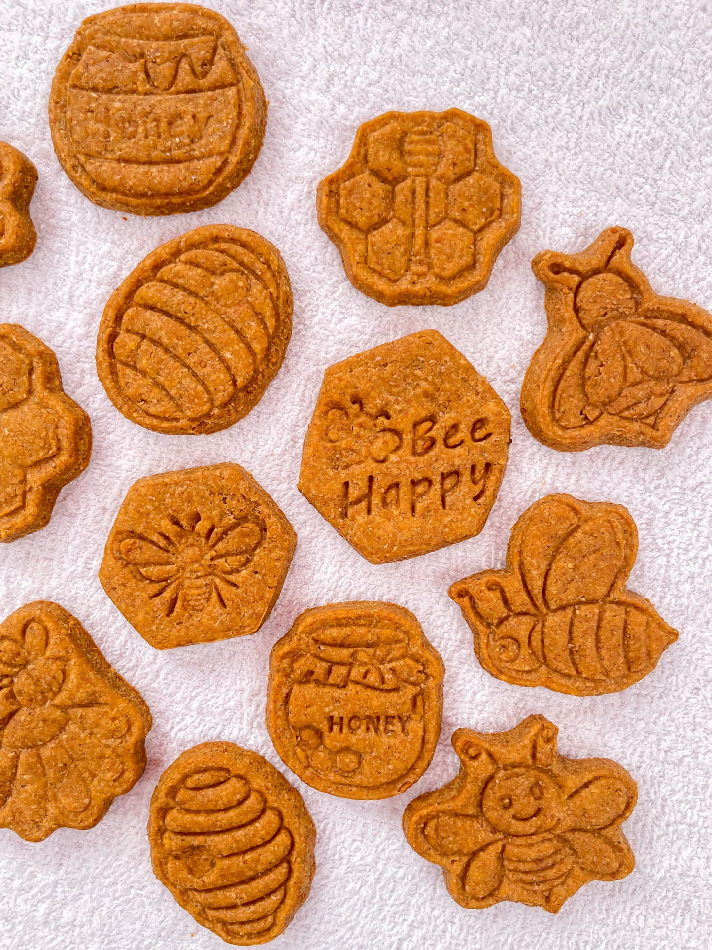 Peanut Butter Dog Treats – Buzzy Bee Shaped Cookies