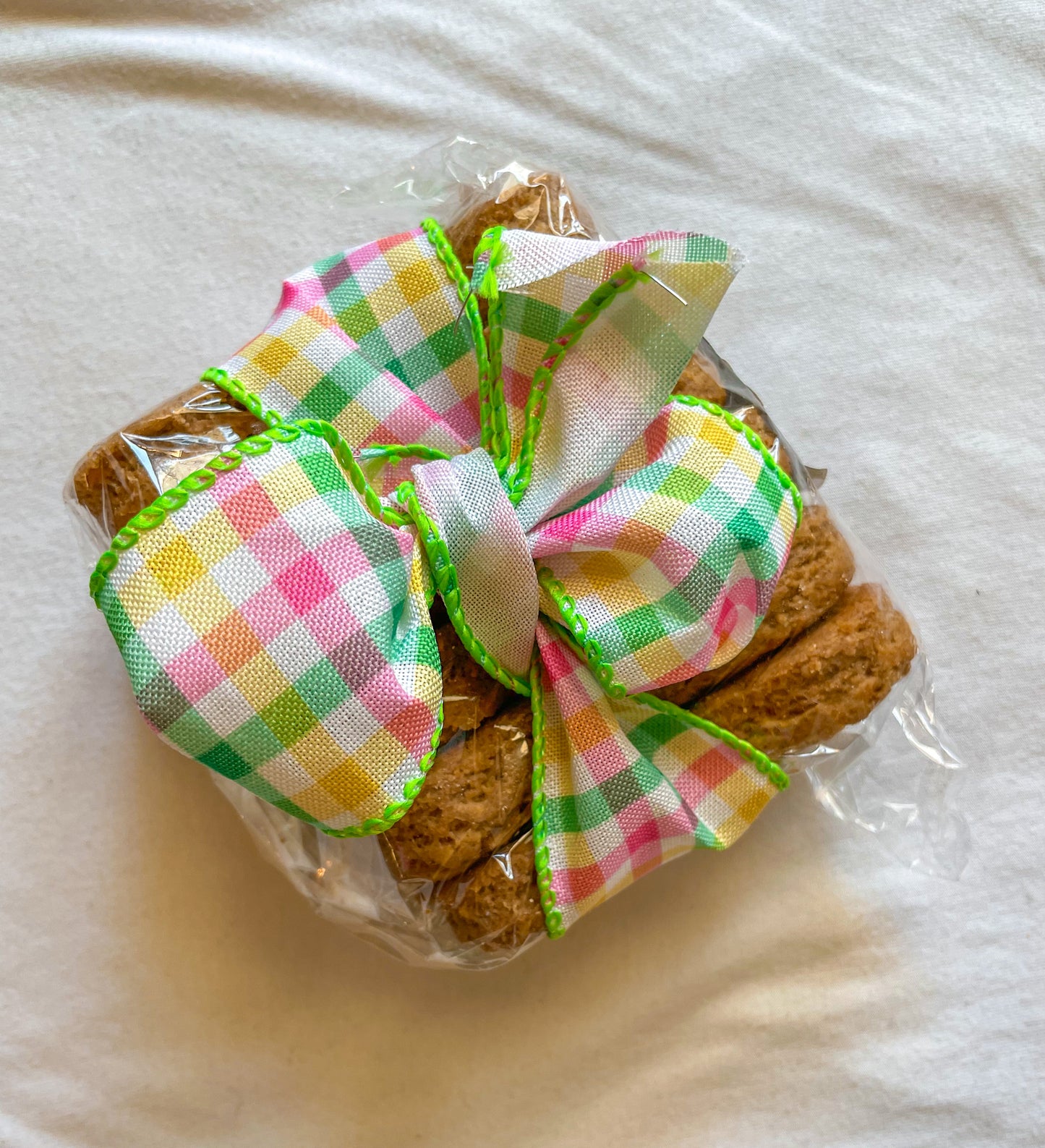 Peanut Butter Dog Treats – Crunchy Bone Shaped Biscuits