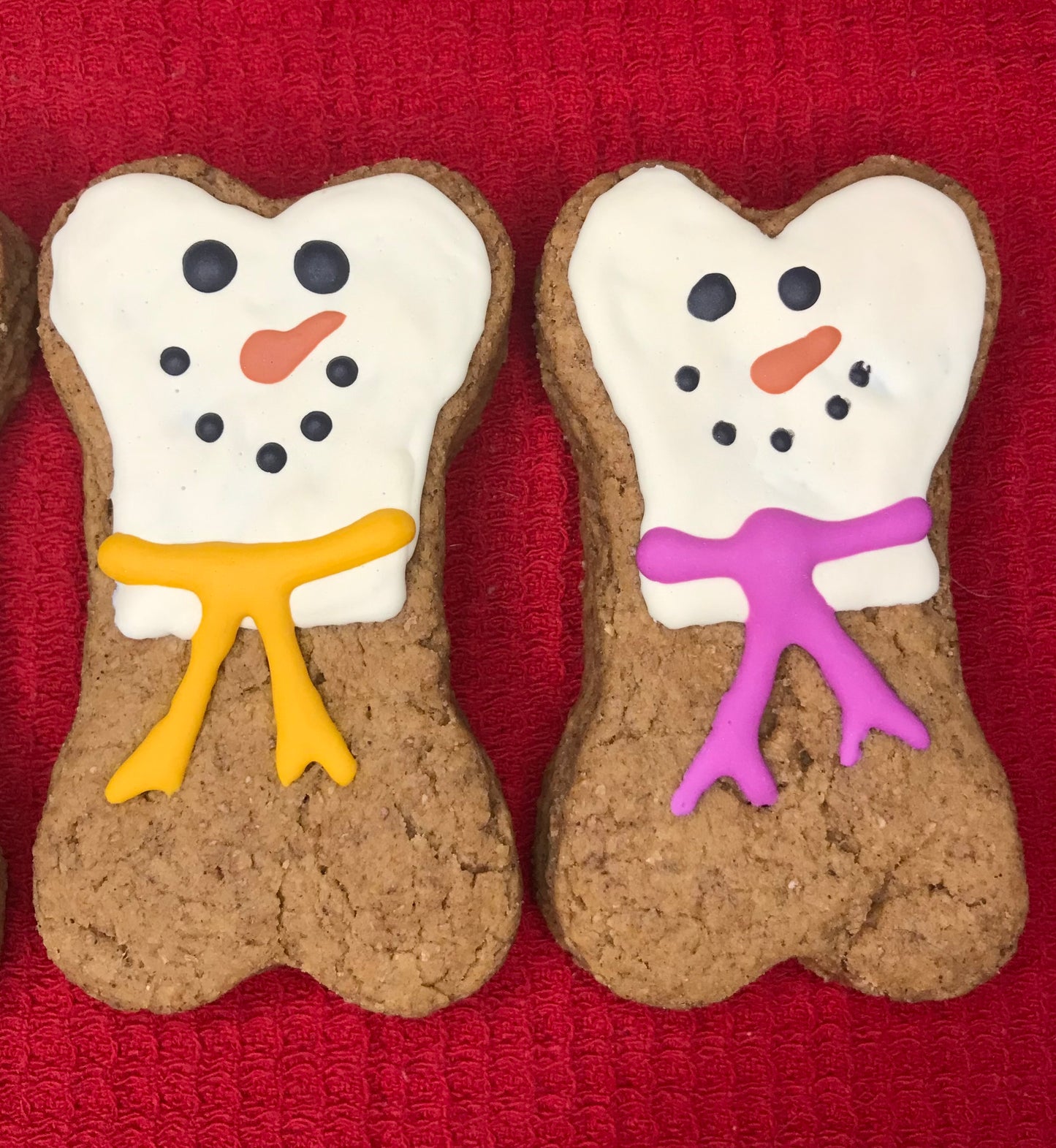 ☃️ Snowman Dog Cookies – Peanut Butter Holiday Treats for Dogs, Handmade Christmas Dog Biscuits 🐾🎄