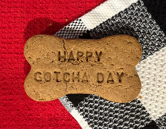 Happy Gotcha Day Dog Cookie – 4-Inch Peanut Butter Treat