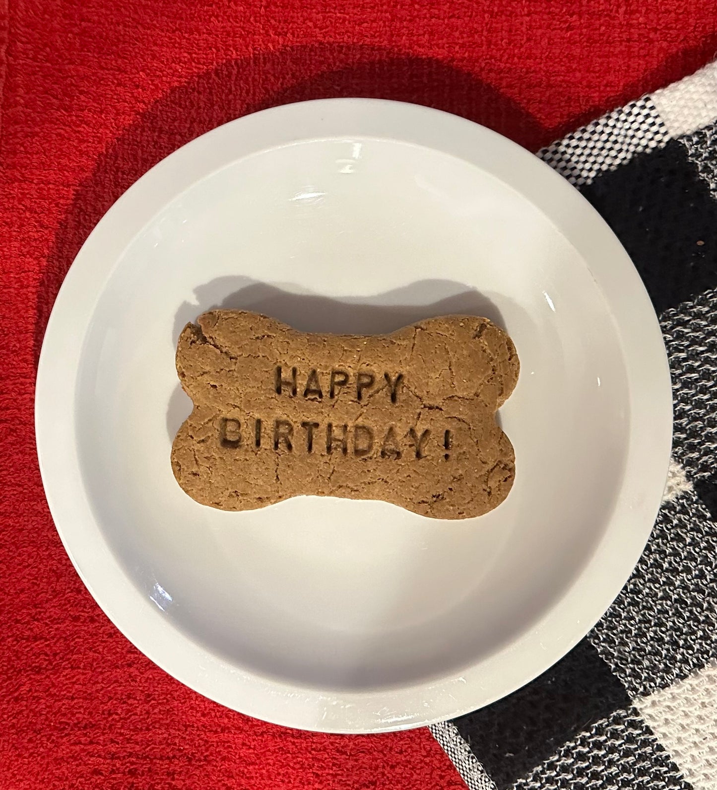 🎉 Happy Birthday Dog Cookie – Peanut Butter Treat, 4 Inches, Handmade Dog Biscuit 🐾🎂