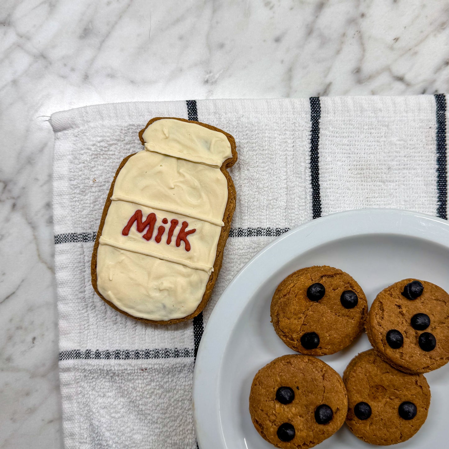 🥛 Milk & Cookies Dog Treat Set – Peanut Butter Holiday Dog Cookies, Handmade Dog Biscuits 🍪🐾