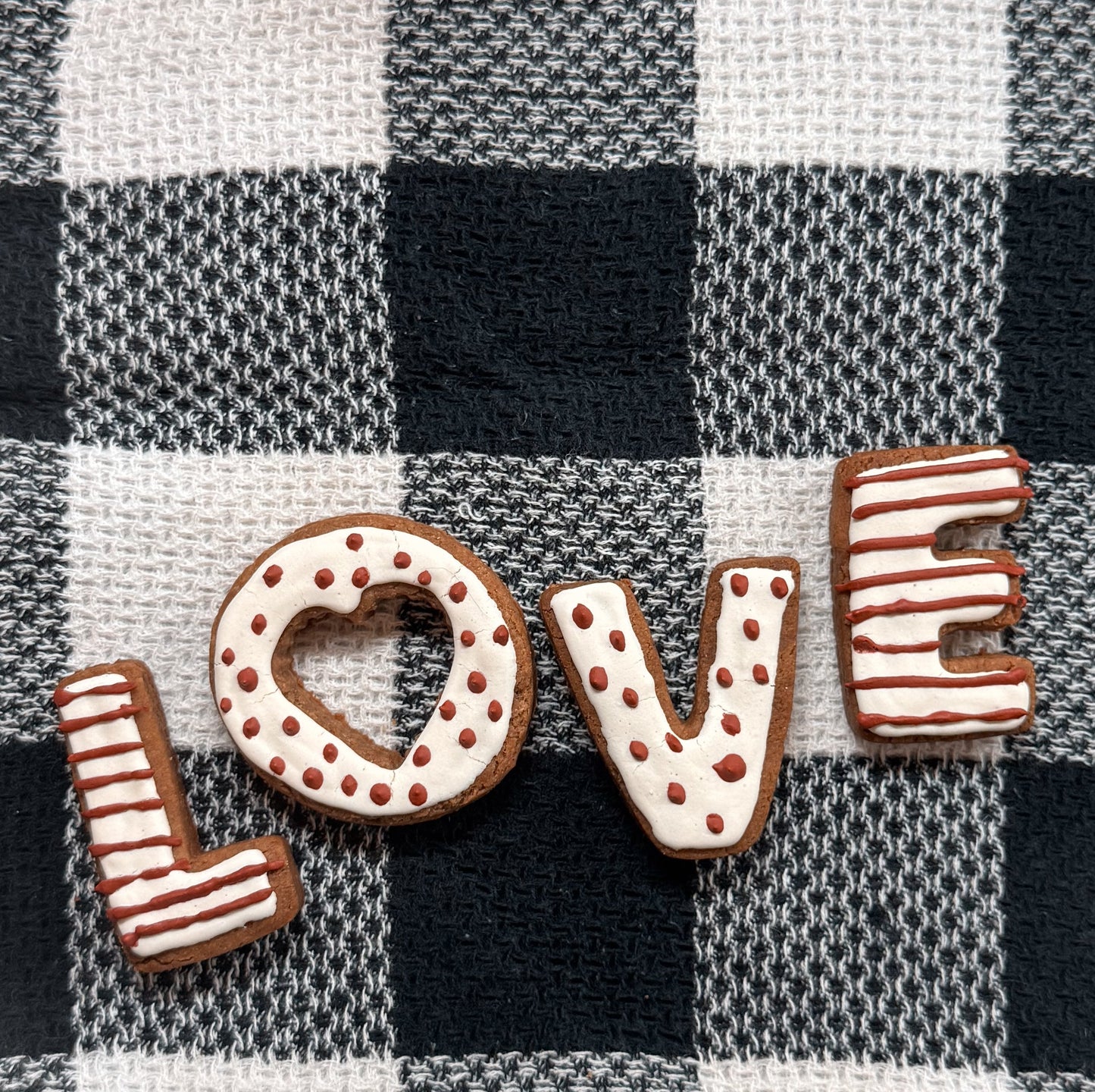 🐾 Peanut Butter Valentine’s Dog Cookies - Festive & Fun Treats for Your Pup! 🐾