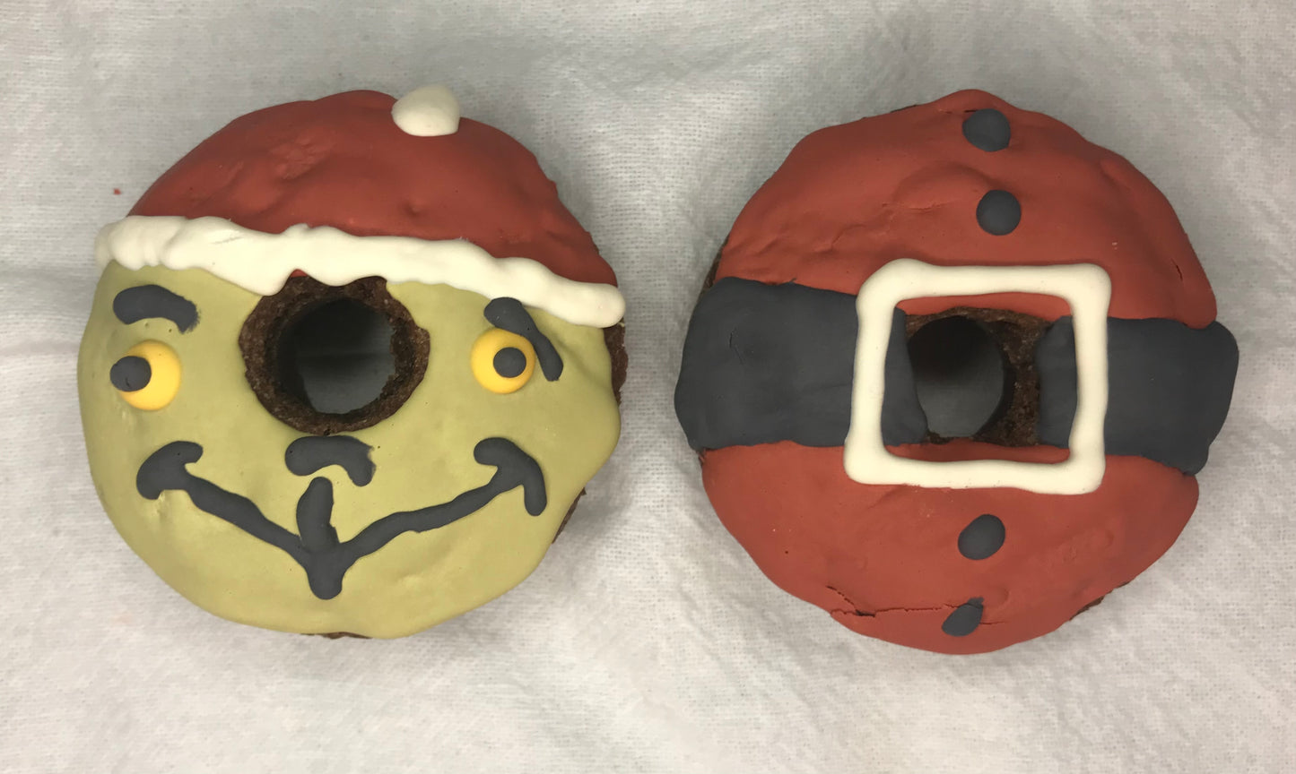 🎅 Holiday Doggie Donuts – Grinch & Santa Dog Treats, Christmas Dog Donut Set 🐾🍩