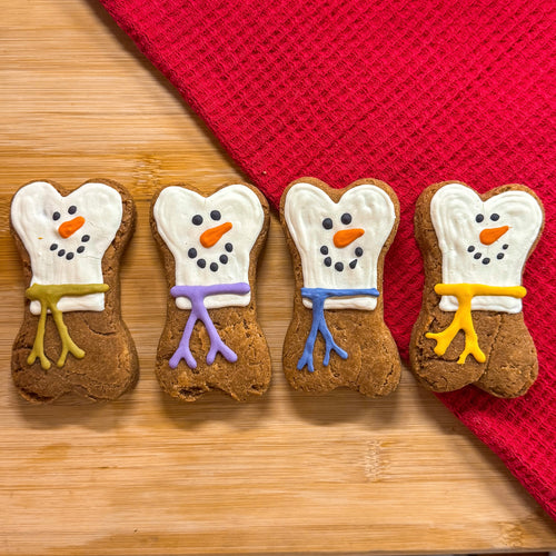 Peanut Butter Dog Treats – Snowman Christmas Cookies