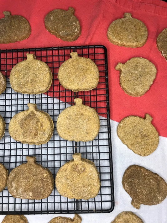 🎃 Pumpkin Dog Cookies - 12 Count | All-Natural Pumpkin Dog Treats 🐾